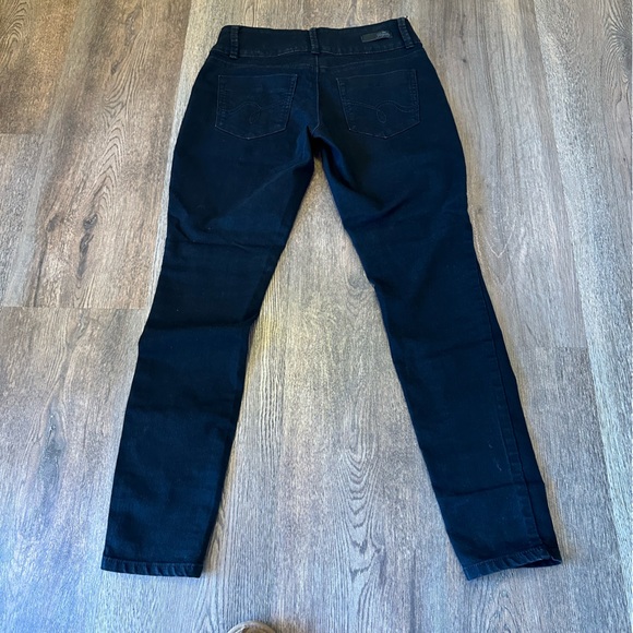 Ladies Royalty For Me Jeans - Picture 7 of 9